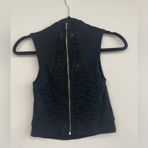 Dynamite black lace top - Picture 2 of 2